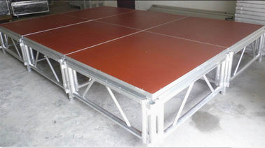 China Vermelho 3 - Plataforma de alumínio da fase da madeira compensada nivelada com placa antiderrapante fornecedor